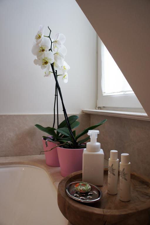 Guest House La Maison Chantecler Uccle Phòng bức ảnh